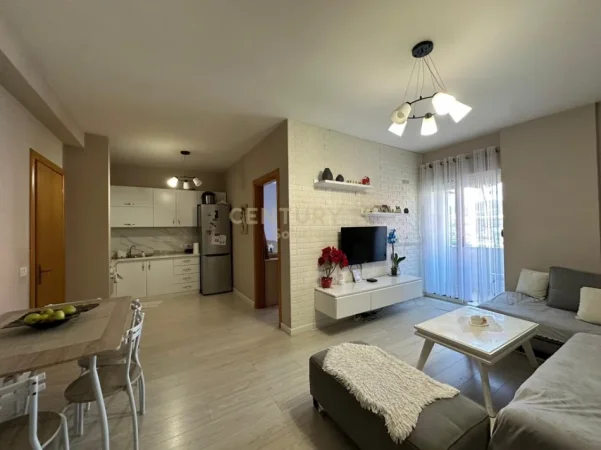 Tirane, shitet apartament 1+1 Kati 3, 64 m² 113.000 € (astir)