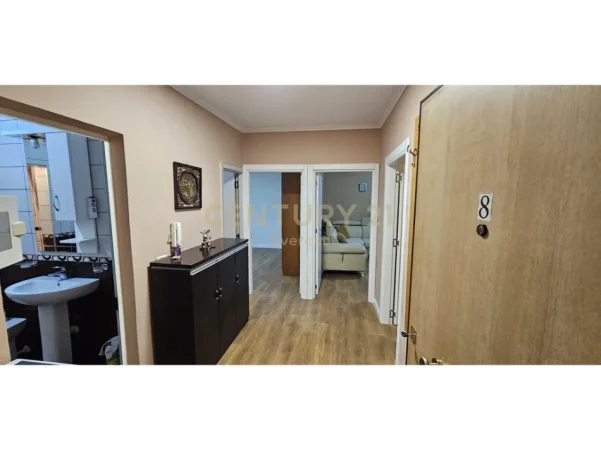 Tirane, shitet apartament 2+1 Kati 4, 80 m² 147.000 € (rruga Irfan Tomini)