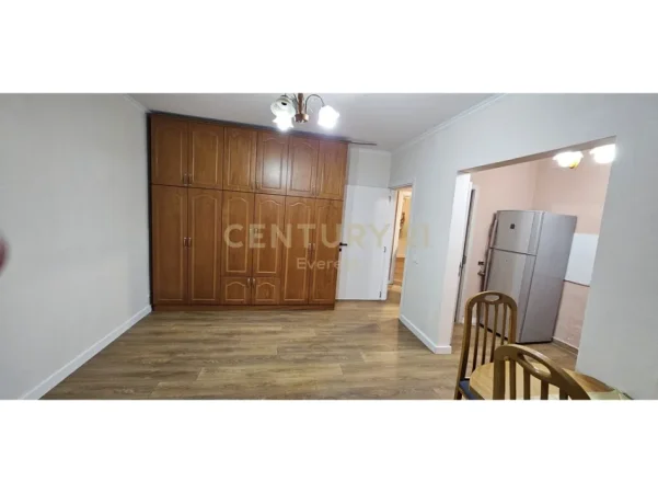 Tirane, shitet apartament 2+1 Kati 4, 80 m² 147.000 € (rruga Irfan Tomini)