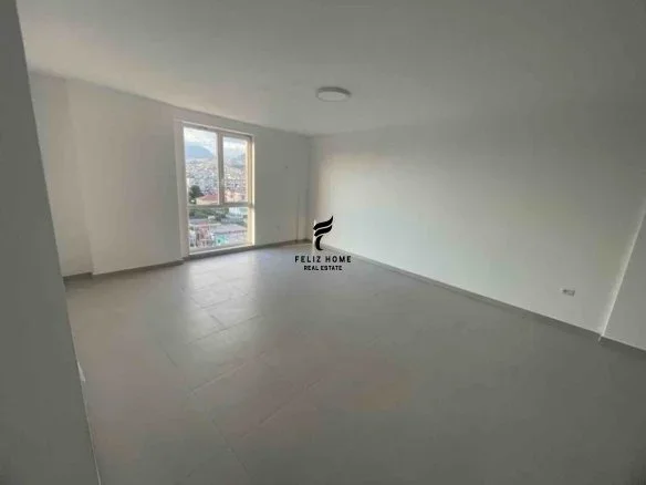 Tirane, jepet me qera zyre Kati 5, 108 m² 400 € (RRUGA E DIBRES)