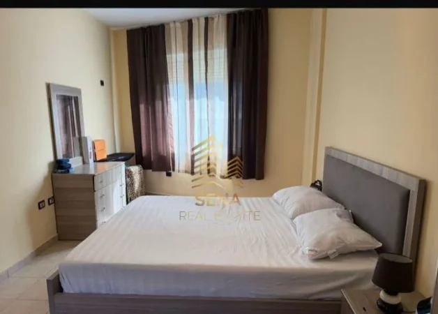 Tirane, jepet me qera apartament 2+1+Ballkon Kati 5, 96 m² 550 € (Liqeni i Thate)