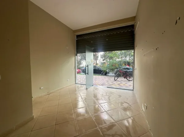 Tirane, shitet ambjent biznesi Kati 0, 20 m² 55.000 € (Square 21)