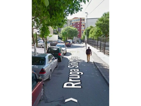 Tirane, shitet ambjent biznesi Kati 0, 161 m² 260.000 € (PRANE SHKOLLES NIKET DARDANI)