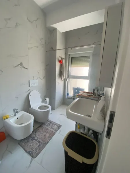 Tirane, shitet apartament 1+1 Kati 6, 58 m² 124.999 € (Ali Demi)