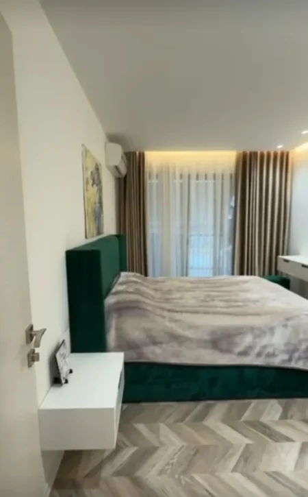 Tirane, shitet apartament 3+1+POST PARKIMI Kati 5, 127 m² 240.000 € (5 MAJI)