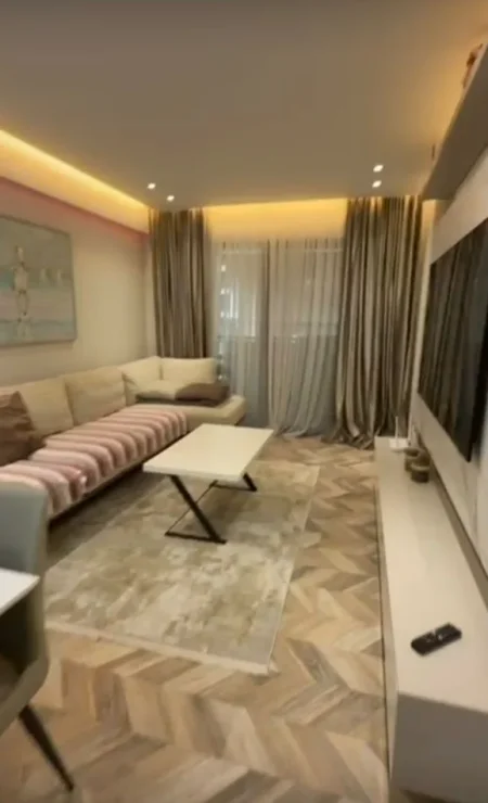 Tirane, shitet apartament 3+1+POST PARKIMI Kati 5, 127 m² 240.000 € (5 MAJI)