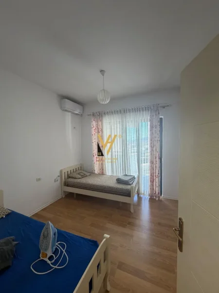 Tirane, jepet me qera apartament 2+1+Ballkon Kati 7, 114 m² 620 € (UNAZA E RE)