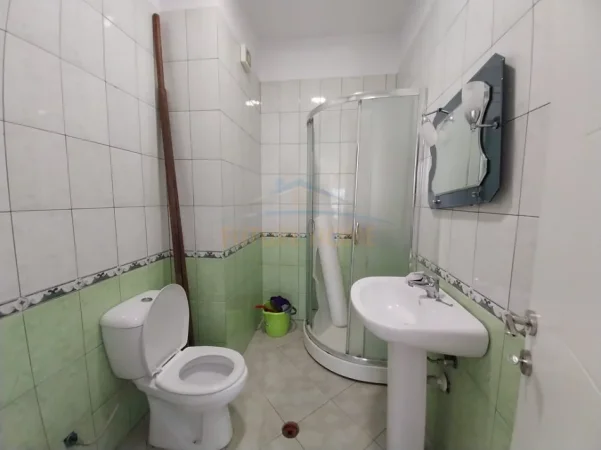 Tirane, shitet apartament 2+1 Kati 4, 87 m² 135.000 € (Fresku)