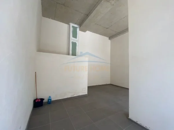 Tirane, jepet me qera ambjent biznesi Kati 0, 56 m² 850 € (Rruga e Dibres)