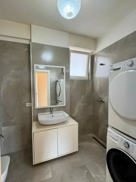 Tirane, shitet apartament 2+1 Kati 6, 105 m² 278.000 € (Liqeni i Thate)