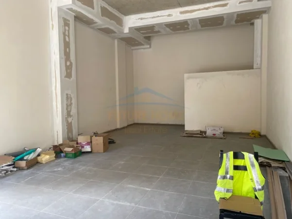 Tirane, jepet me qera ambjent biznesi Kati 0, 74 m² 1.100 € (Rruga e Dibres)