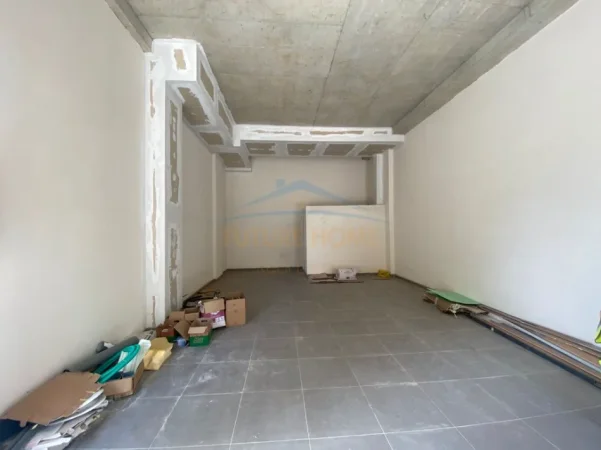 Tirane, jepet me qera ambjent biznesi Kati 0, 74 m² 1.100 € (Rruga e Dibres)