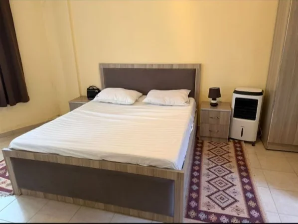 Tirane, jepet me qera apartament 2+1 Kati 2, 96 m² 550 € (Liqeni thate)