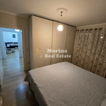 Tirane, jepet me qera apartament 1+1 Kati 3, 65 m² 550 € (Vasil Shanto)