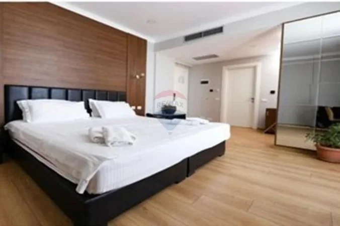 Vlore - Lungomare, shitet hotel , 4.800 m² (Uji i ftohte , Vlore)