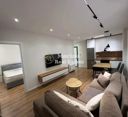 Tirane, jepet me qera apartament 1+1 Kati 2, 88 m² 600 € (Laprake)
