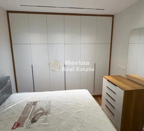 Tirane, jepet me qera apartament 1+1 Kati 2, 88 m² 600 € (Laprake)