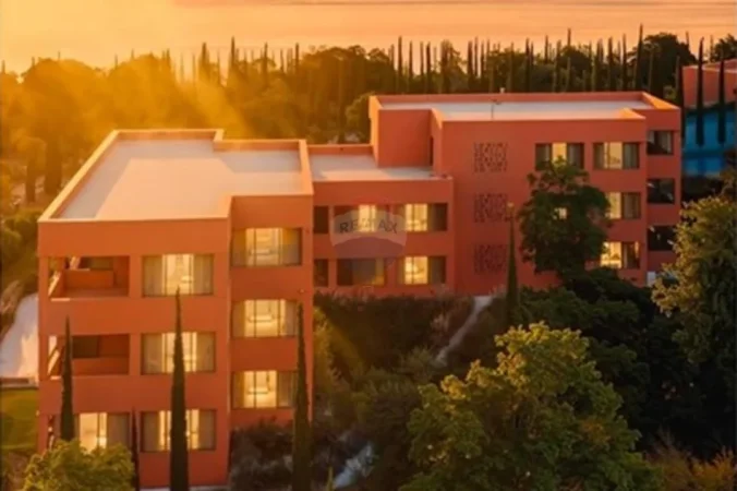 Vlore, shitet hotel , 1.460 m² 