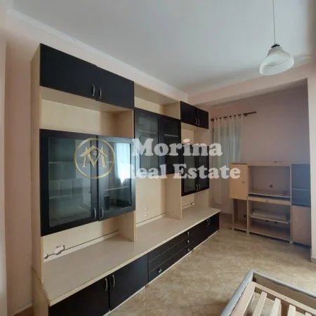 Tirane, jepet me qera shtepi 2+1 Kati 3, 105 m² 450 € (Shkolla e Bashkuar)