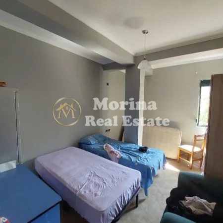 Tirane, jepet me qera shtepi 2+1 Kati 3, 105 m² 450 € (Shkolla e Bashkuar)