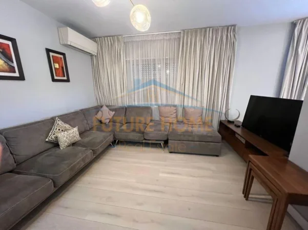 Tirane, shitet apartament 2+1+Ballkon Kati 3, 98 m² 225.000 € (Rruge Ndre Mjeda)