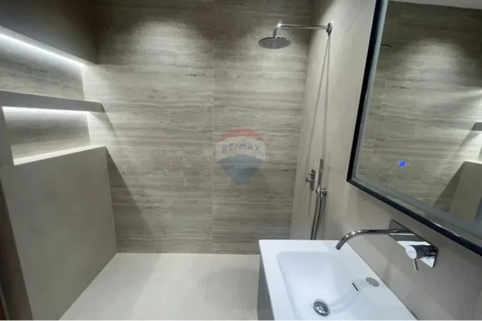 Tirane, shitet apartament 2+1 , 145 m² (Parku Olimpik)