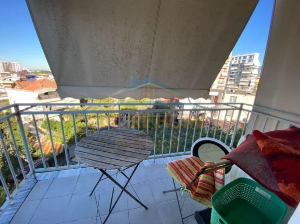 Tirane, shitet apartament 2+1 Kati 3, 97 m² 225.000 € (Ish parku autobuzave)