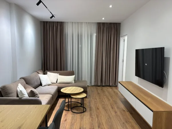 Tirane, jepet me qera apartament 1+1 Kati 2, 62 m² 600 € (zogu i zi)