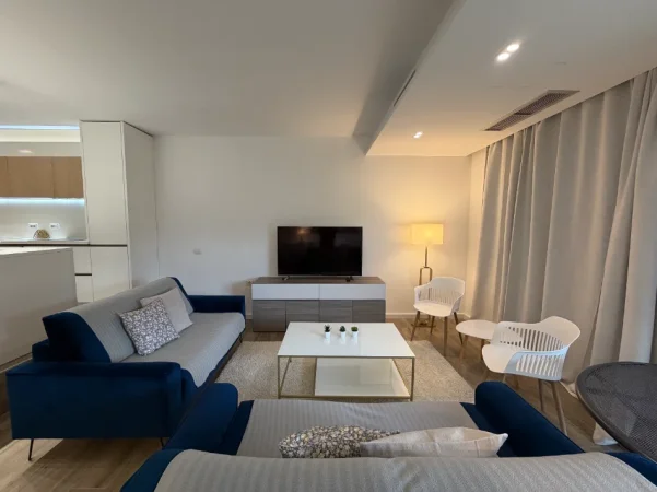 Tirane, jepet me qera Vile 3 Katshe Kati 0, 165 m² 2300 € (Rezidence private, Mullet)