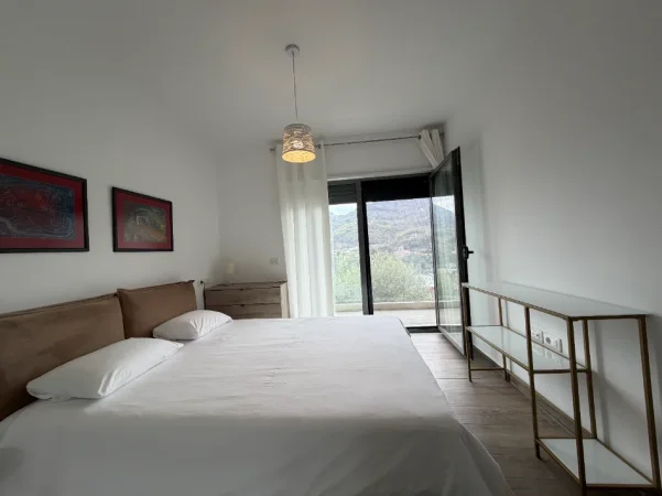 Tirane, jepet me qera Vile 3 Katshe Kati 0, 165 m² 2300 € (Rezidence private, Mullet)