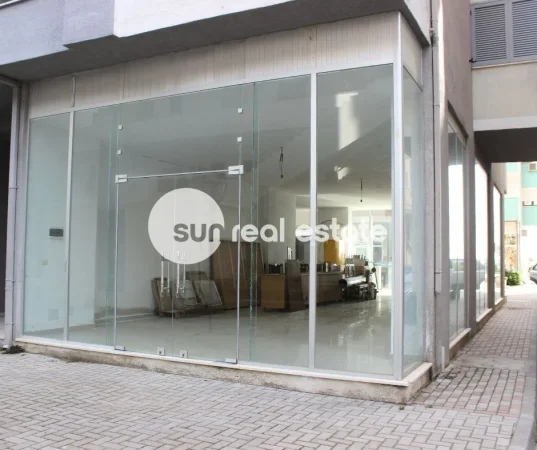 Shengjin, shitet ambjent biznesi Kati 1, 138 m² (SHENGJIN)