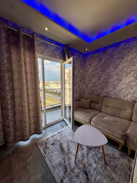 Tirane, jepet me qera apartament 1+1 Kati 8, 500 € 