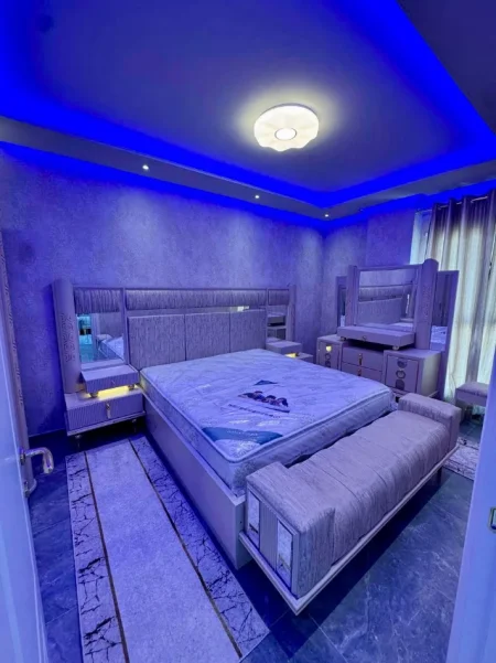 Tirane, jepet me qera apartament 1+1 Kati 8, 500 € 
