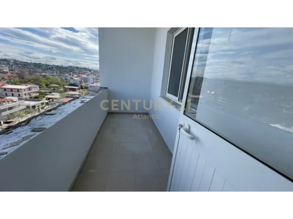 Durres, shitet apartament 2+1 Kati 7, 93 m² 100.000 € (Plazh,hekurudha)