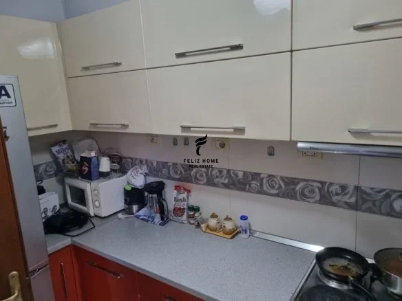 Tirane, jepet me qera apartament 2+1 Kati 6, 108 m² 600 € (RRUGA E KAVAJES)