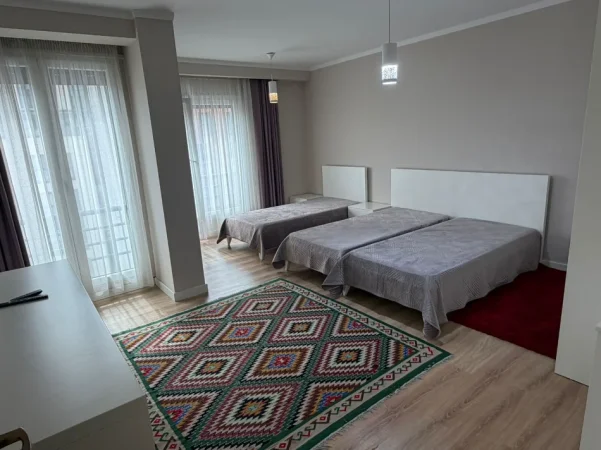 Tirane, jepet me qera apartament 2+1 Kati 5, 1.500 € 