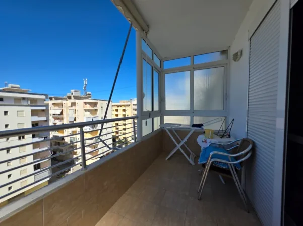 Vlore - Lungomare, jepet me qera apartament 2+1 Kati 8, 120 m² 550 € (Lungomare, pas Bar Hannover, Vlore)