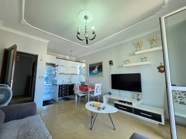 Vlore - Lungomare, jepet me qera apartament 2+1 Kati 8, 120 m² 550 € (Lungomare, pas Bar Hannover, Vlore)