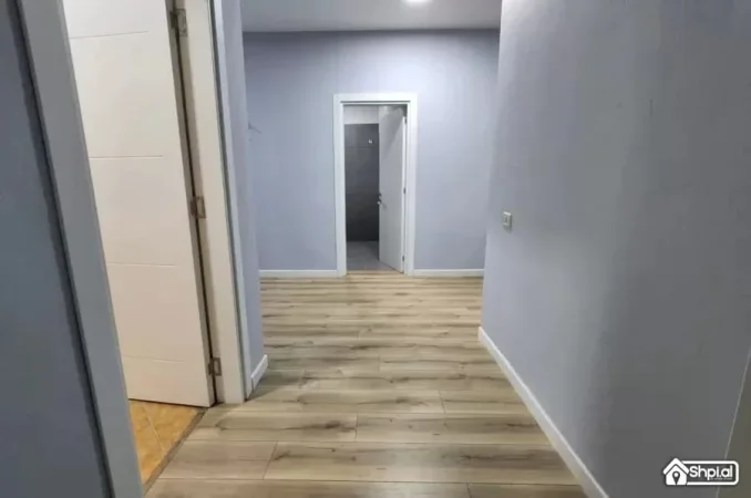 🤩Shitet: 2+1+2🚾 & Ballkon Gjigand 📍( M. Shyri - Mulliri Vjetër/Rr. Islam Alla) 400m nga Sheshi Skëndërbe 122m² Çmimi 297.000€ ✨