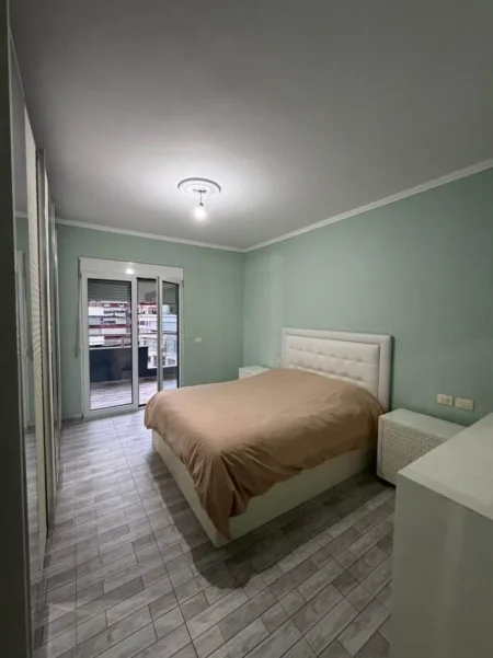 Tirane, jepet me qera apartament 2+1+Ballkon Kati 5, 99 m² 670 € (Astir, te Artisti)