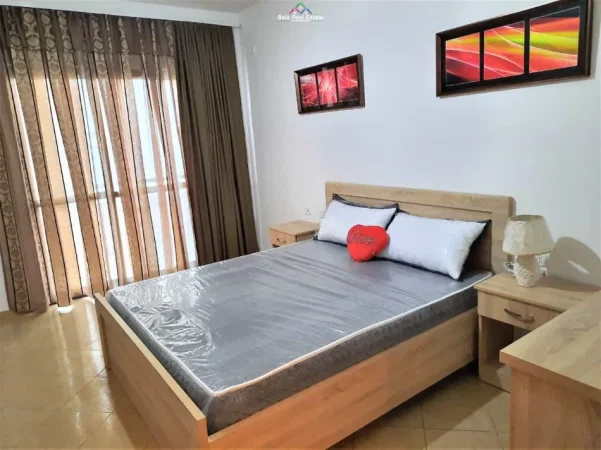Tirane, shes apartament 1+1+Ballkon Kati 4, 66 m² 126.000 € (5 maji)