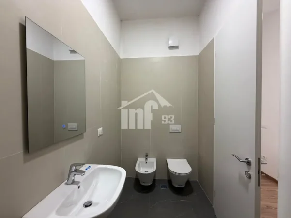Tirane, jepet me qera apartament 2+1 Kati 1, 98 m² 700 € (TEK KOMPLEKSI “DELIJORGJI”)