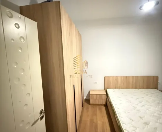 Tirane, jepet me qera apartament 1+1 Kati 1, 50 m² 350 € (Allias)