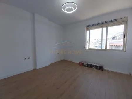 Tirane, shitet apartament 2+1 Kati 4, 85 m² 135.000 € 