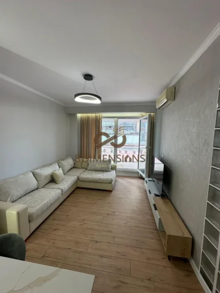 Tirane, jepet me qera apartament 2+1+Ballkon Kati 2, 107 m² 1.000 € (don bosko)