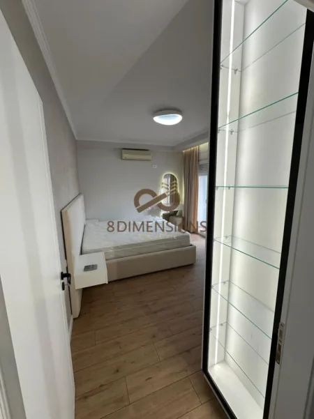 Tirane, jepet me qera apartament 2+1+Ballkon Kati 2, 107 m² 1.000 € (don bosko)