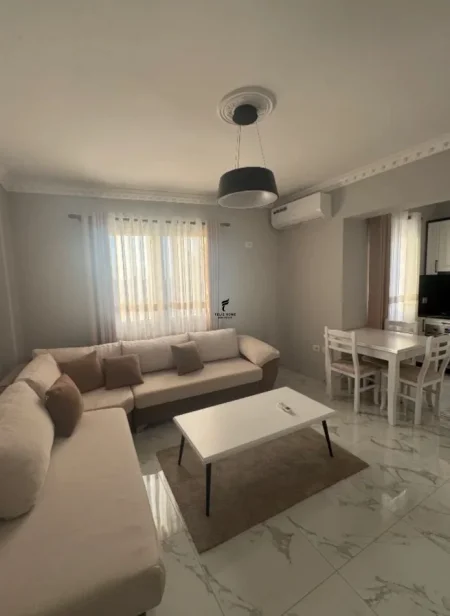 Tirane, jepet me qera apartament 2+1 Kati 3, 110 m² 600 € (ALI DEMI)
