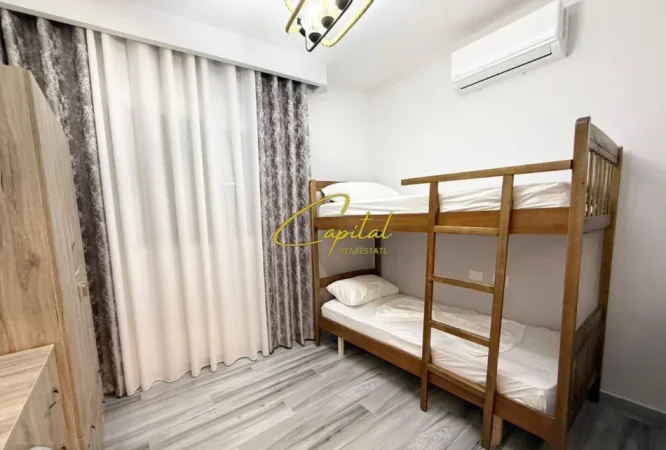 Tirane, jepet me qera apartament 2+1 Kati 4, 90 m² 550 € (FRESKU)