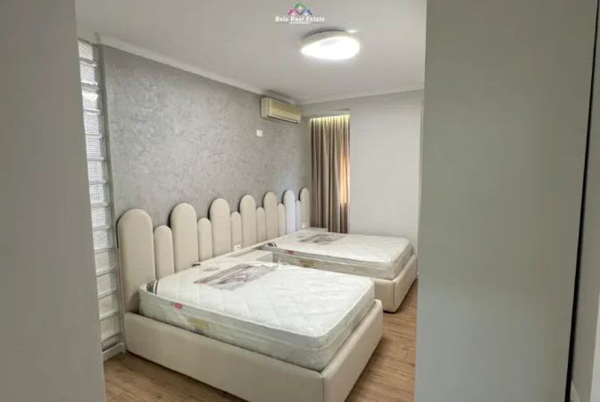 Tirane, jepet me qera apartament 2+1 Kati 2, 110 m² 1.000 € (Rruga Don Bosko)