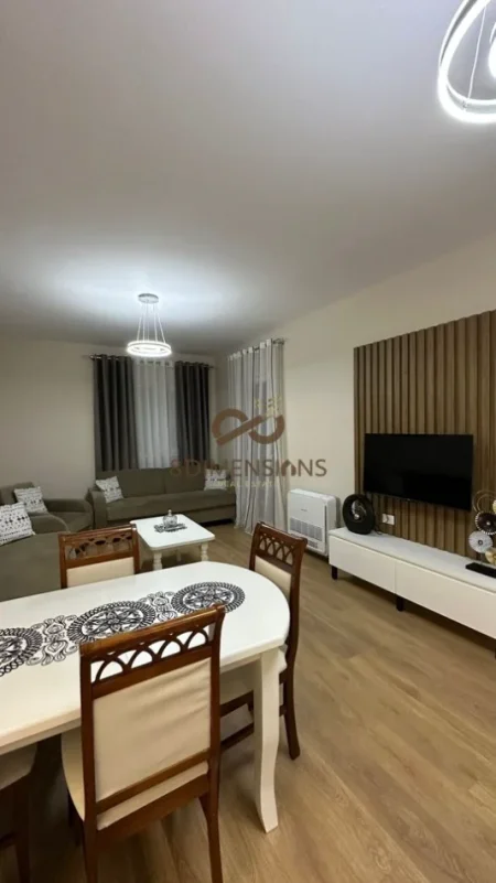 Tirane, jepet me qera apartament 1+1 Kati 3, 67 m² 550 € (5 maji)